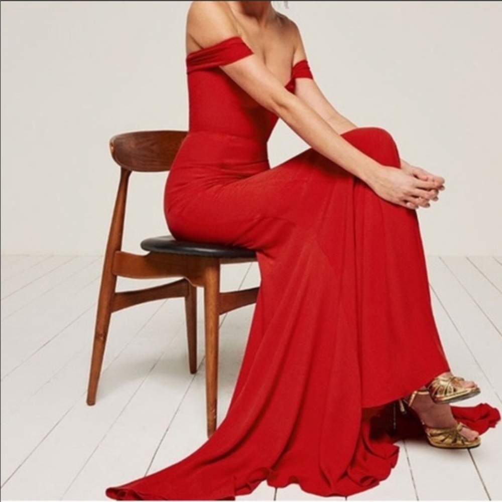 Reformation __ Gardner Dress Cherry size 0